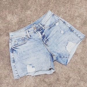 a.n.a. High rise denim boyfriend shorts